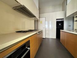 Nouvel 18 (D10), Condominium #629279661